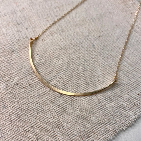 Arc Necklace