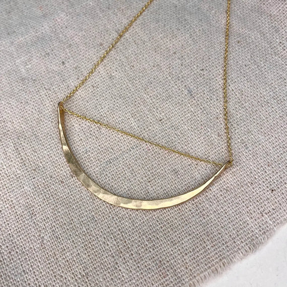 Sliding Arc Necklace