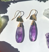 Single stone drop earrings and gold and amethyst